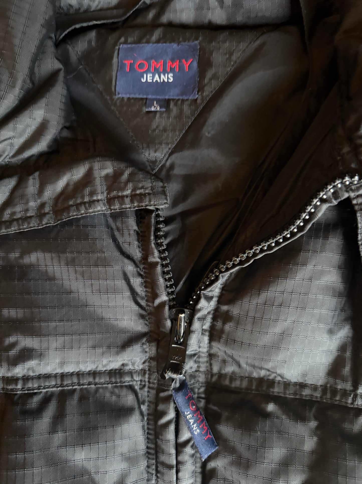 Vintage Tommy Hilfiger Black Puffer Jacket XL